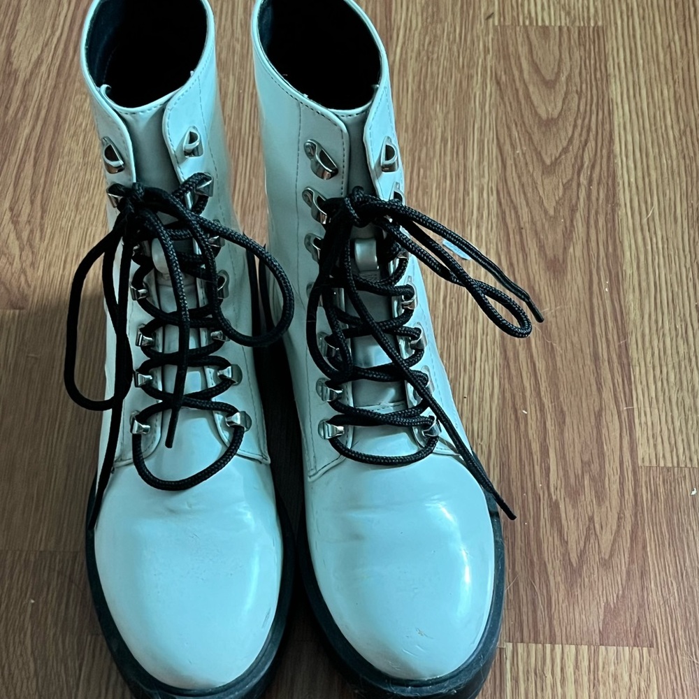 Platform boots